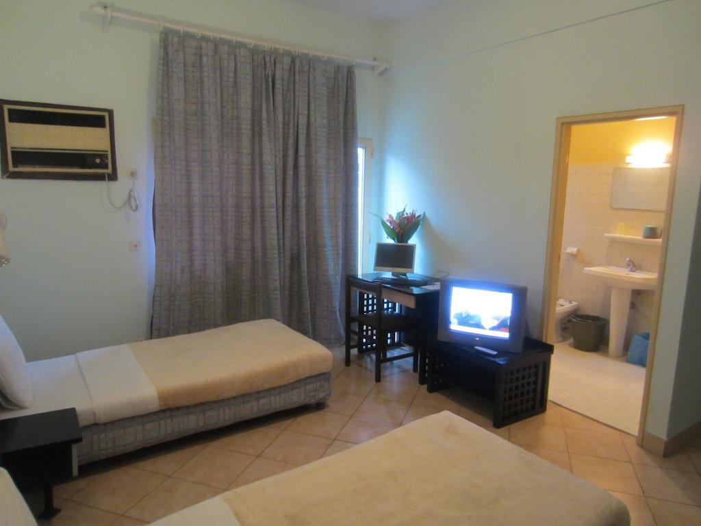 Hotel Beausejour Mirabel Bonabéri Zimmer foto